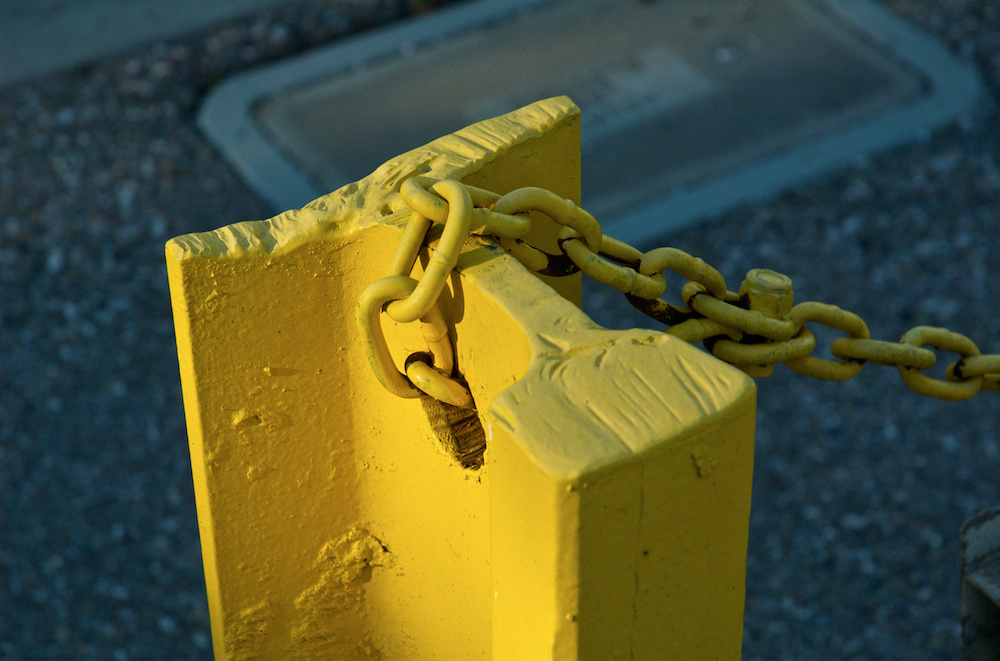 Post and chain
